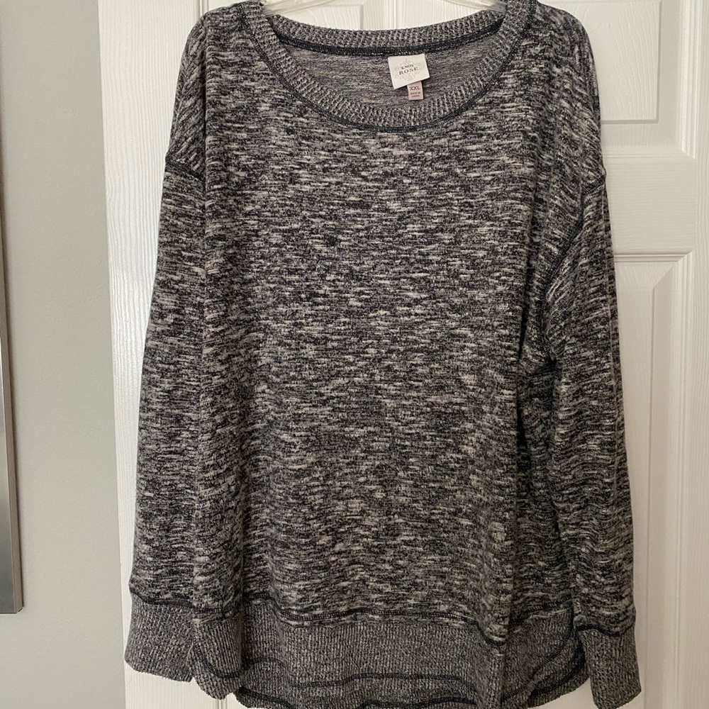Beautiful brown marled sweater size XXL.